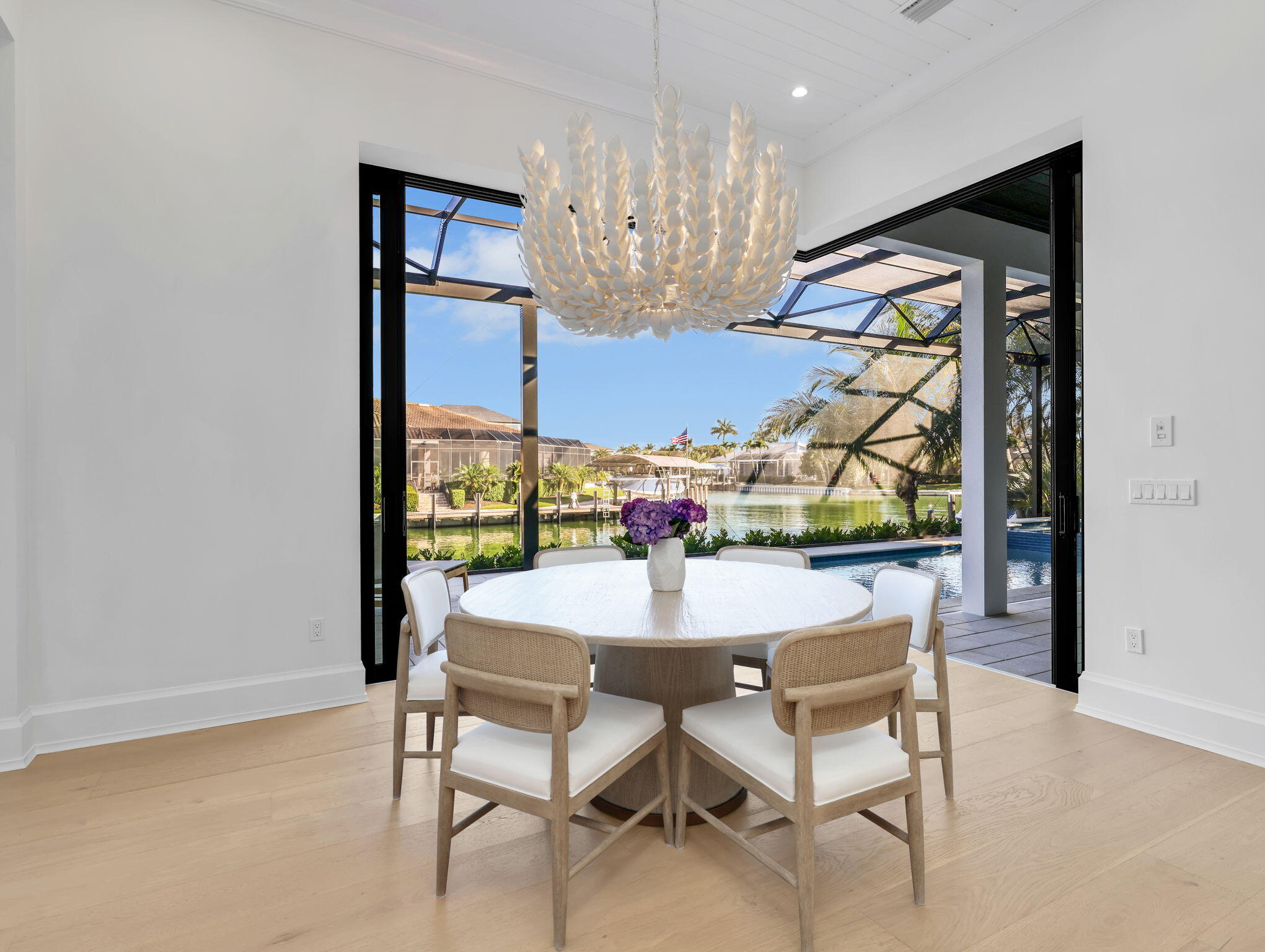 1749 WAVECREST COURT