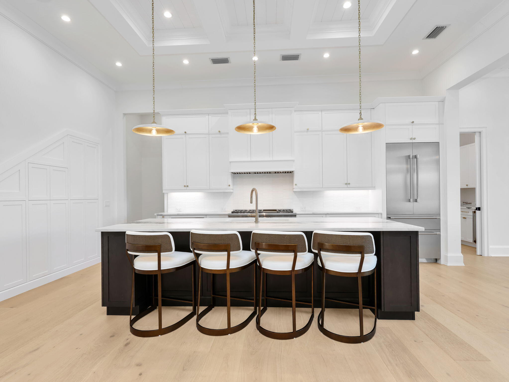 1749 WAVECREST COURT