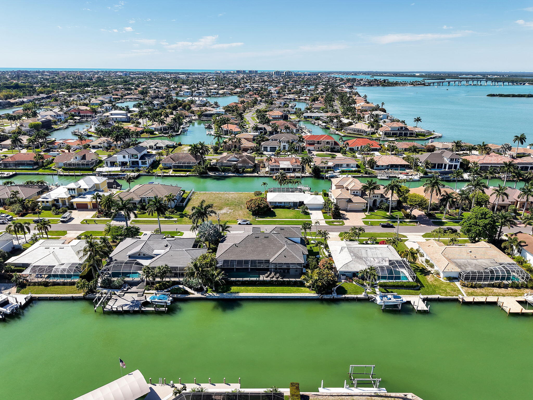 1749 WAVECREST COURT