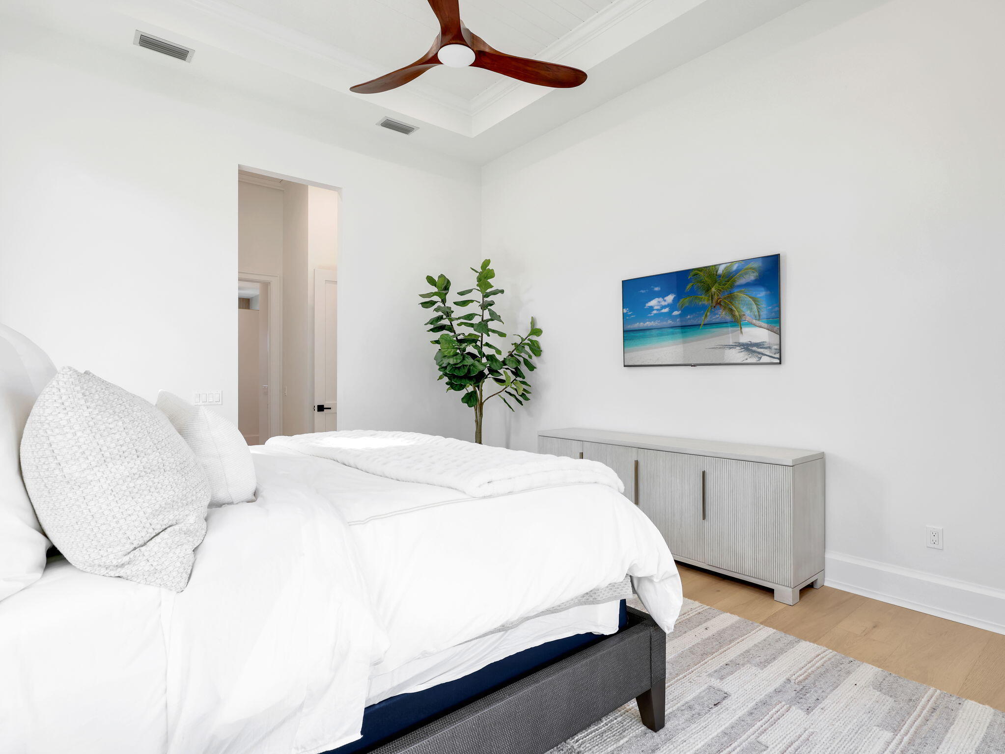 1749 WAVECREST COURT