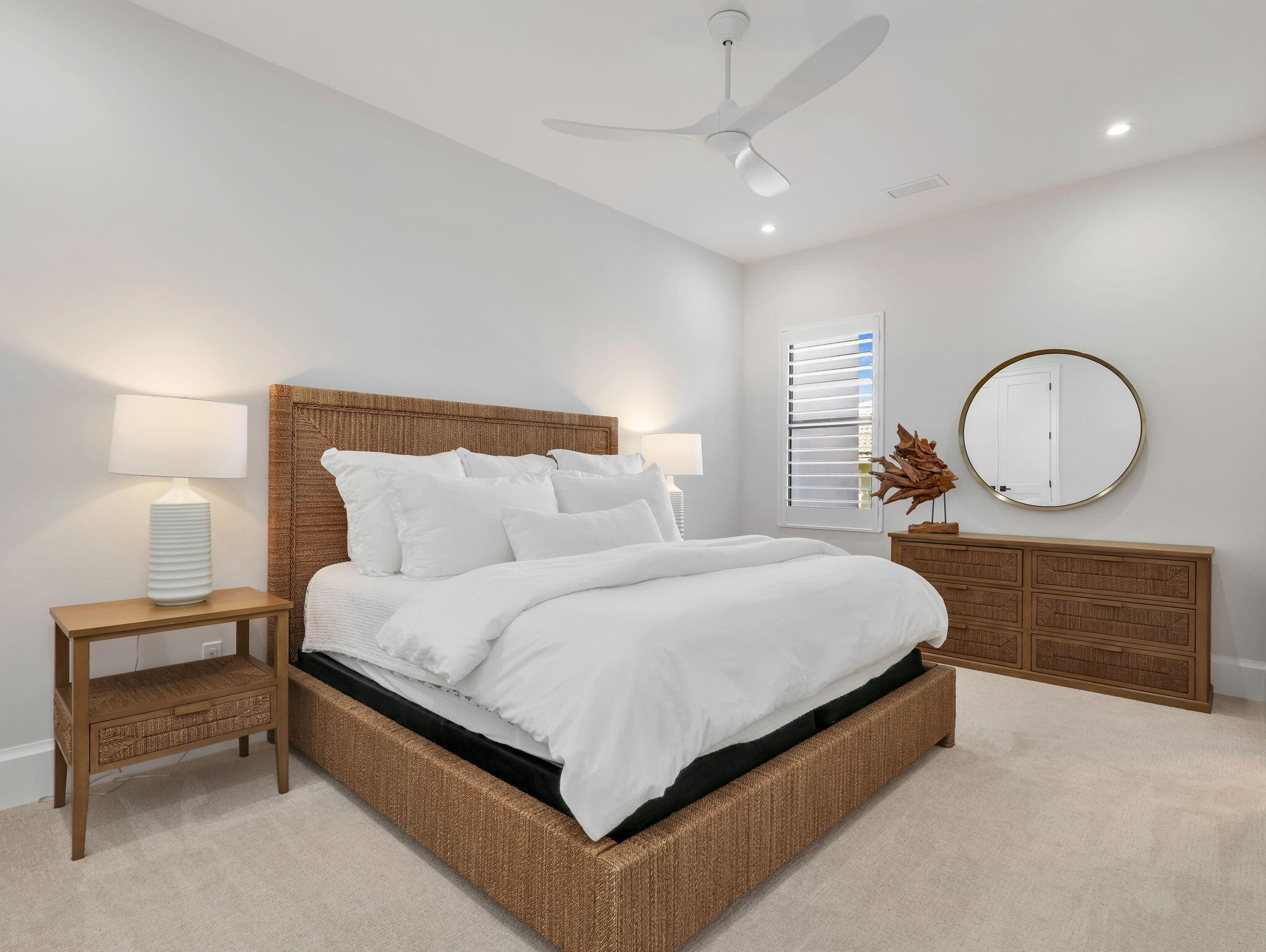 1749 WAVECREST COURT