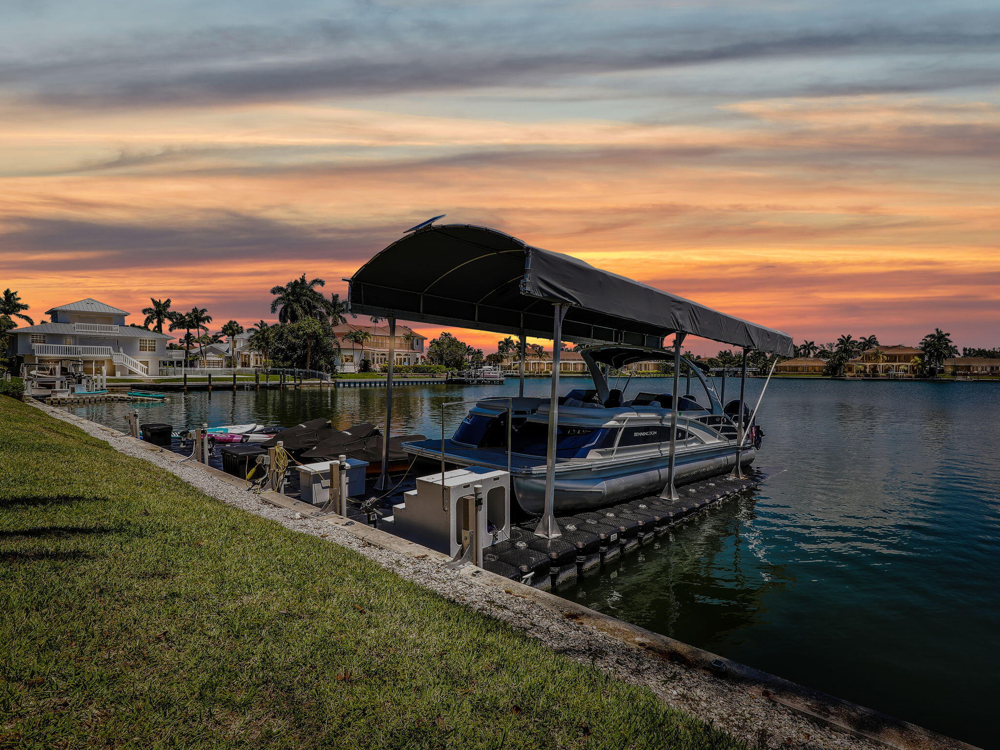 419 SPINNAKER DRIVE