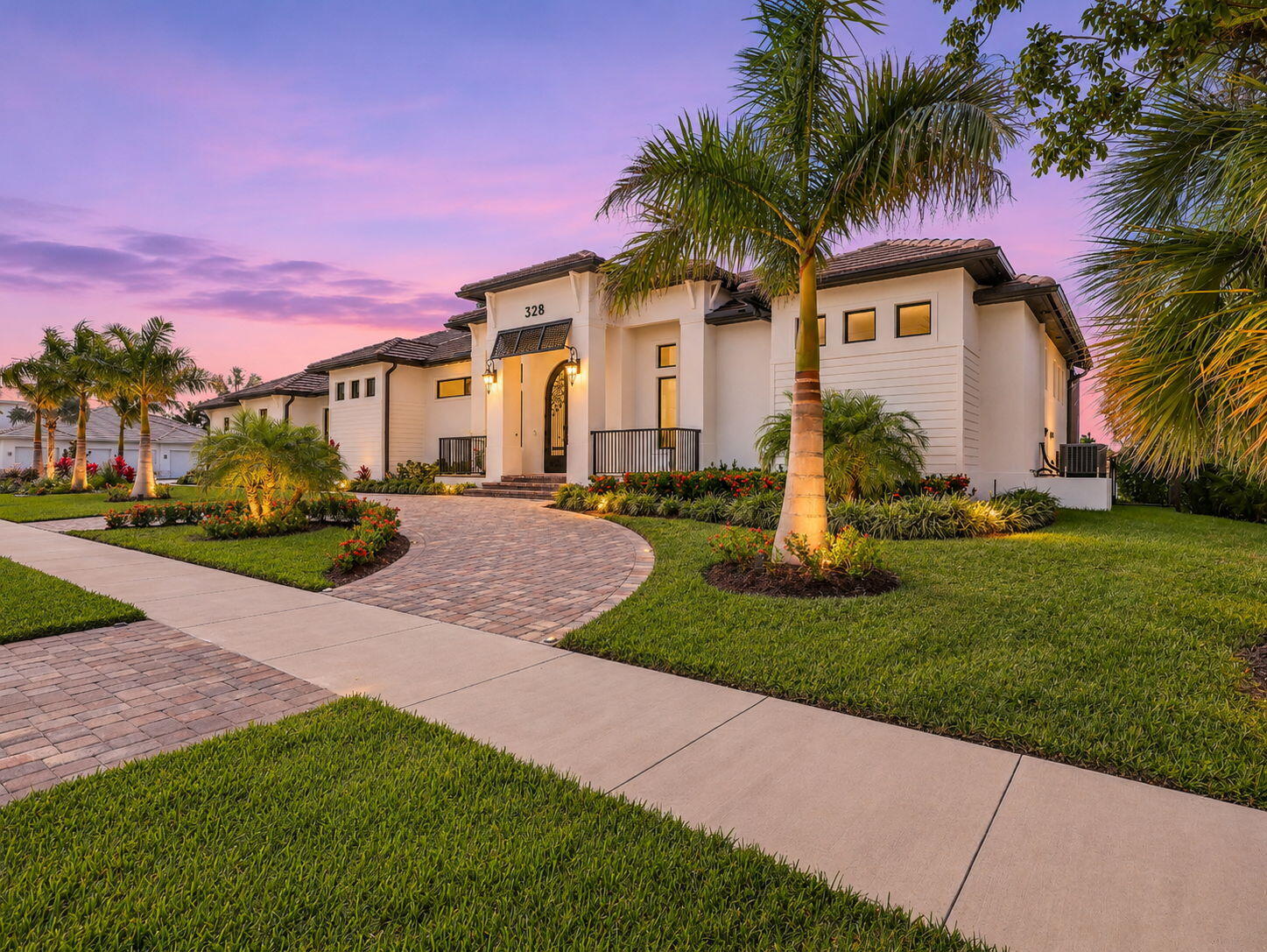 328 S HEATHWOOD DRIVE