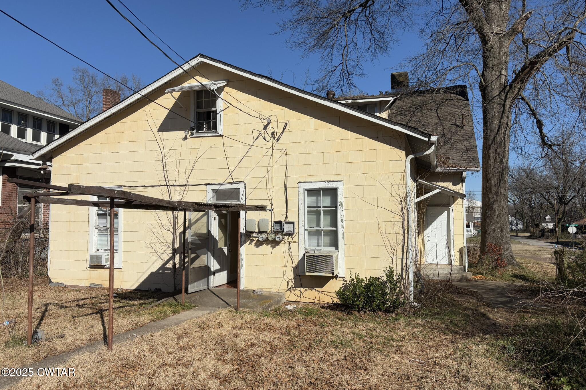 803 N Highland Avenue