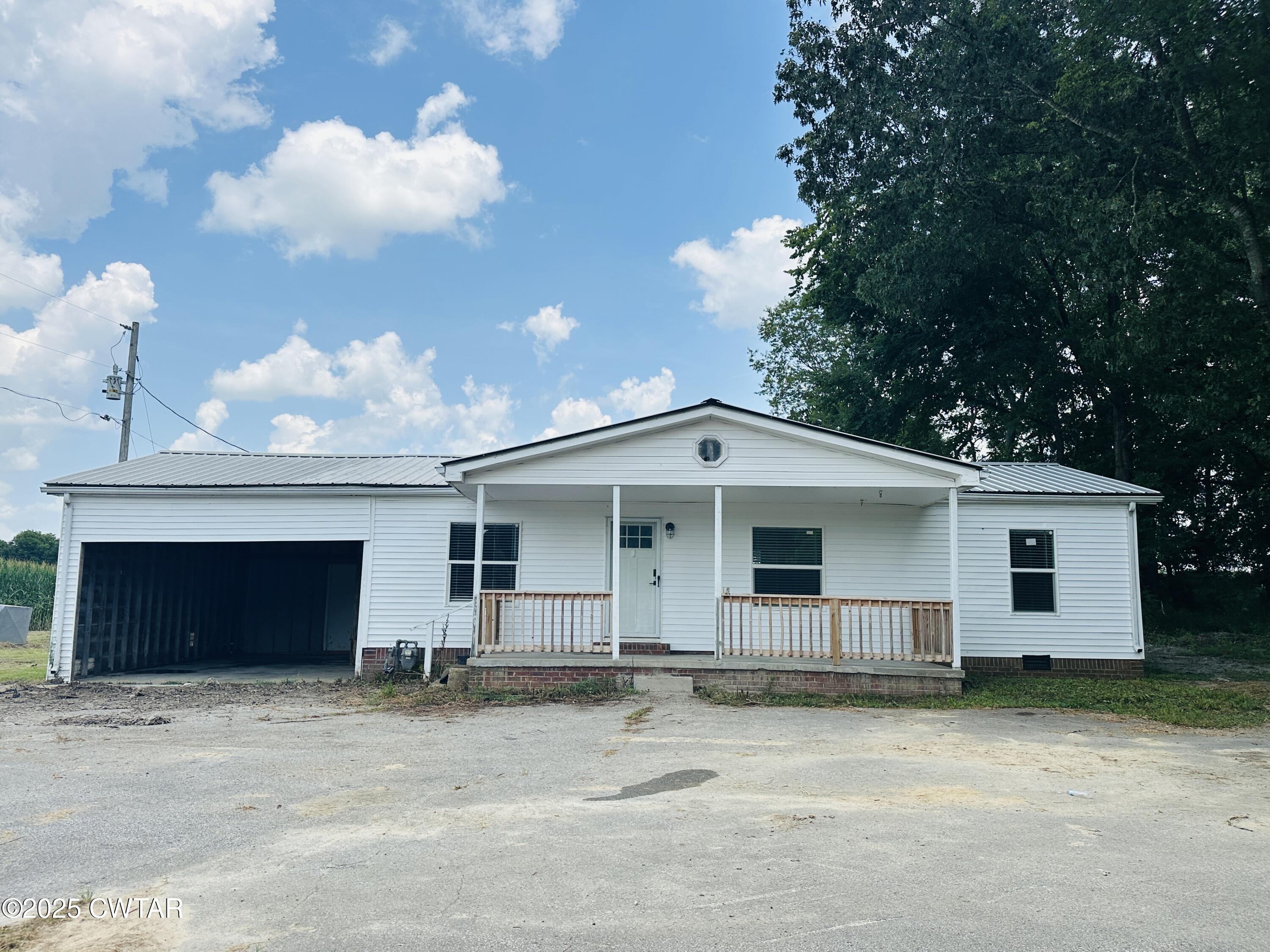 302 Bradford Highway