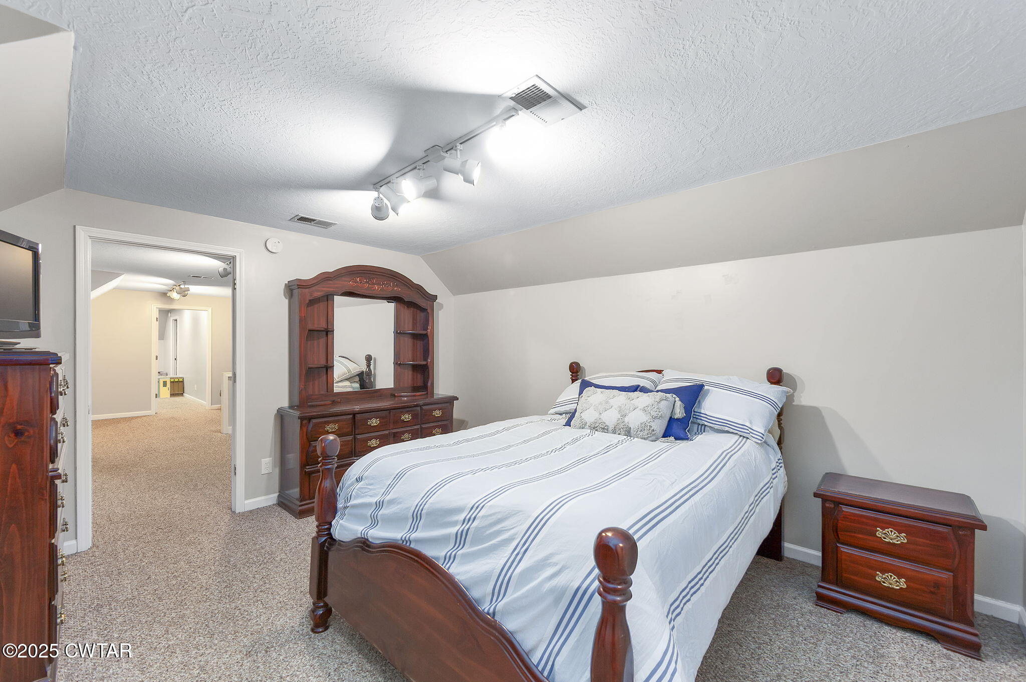 25 Stovall Cove