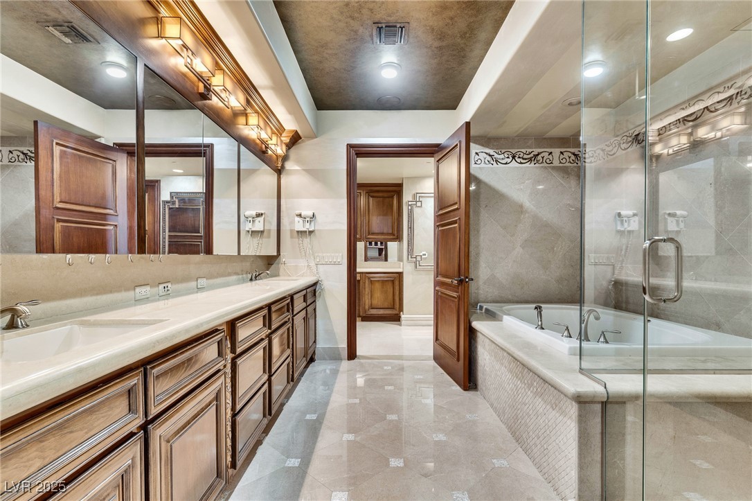 9103 Alta Drive 1502