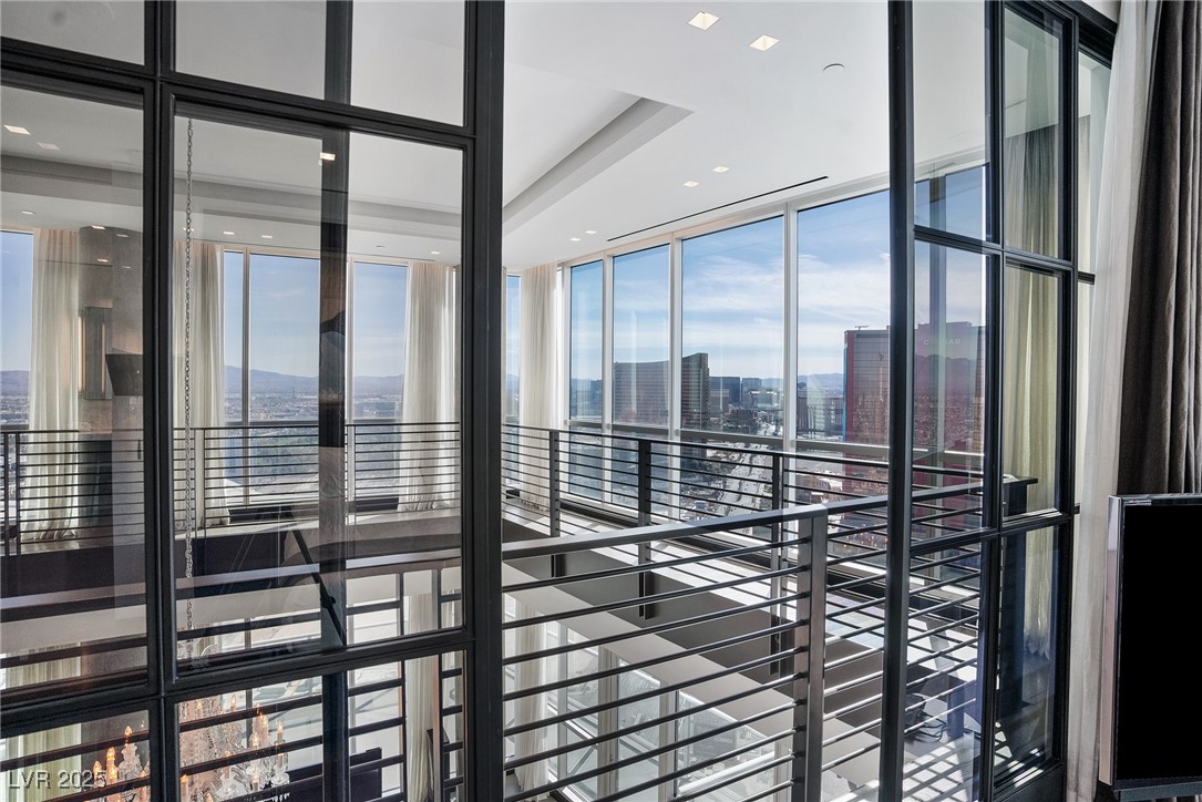 2700 Las Vegas Boulevard 4306