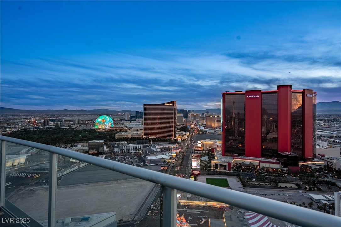 2700 Las Vegas Boulevard 4306