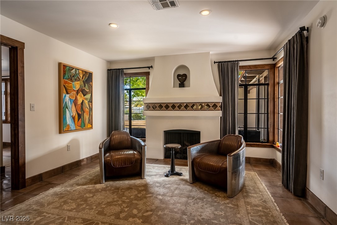 1450 Rancho Circle