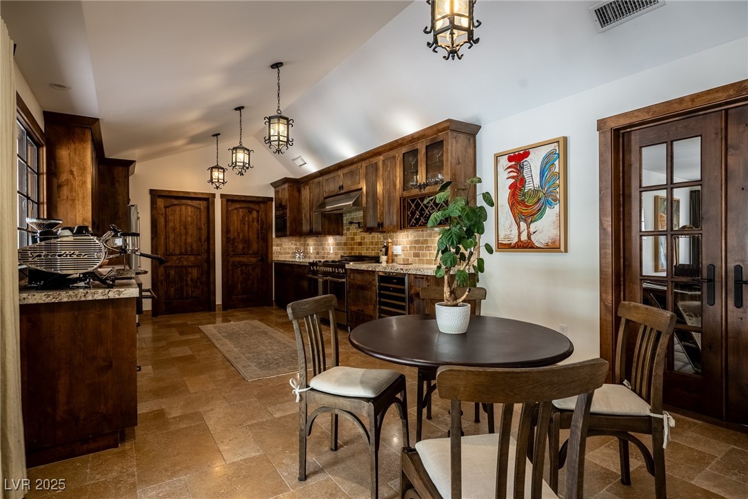 1450 Rancho Circle