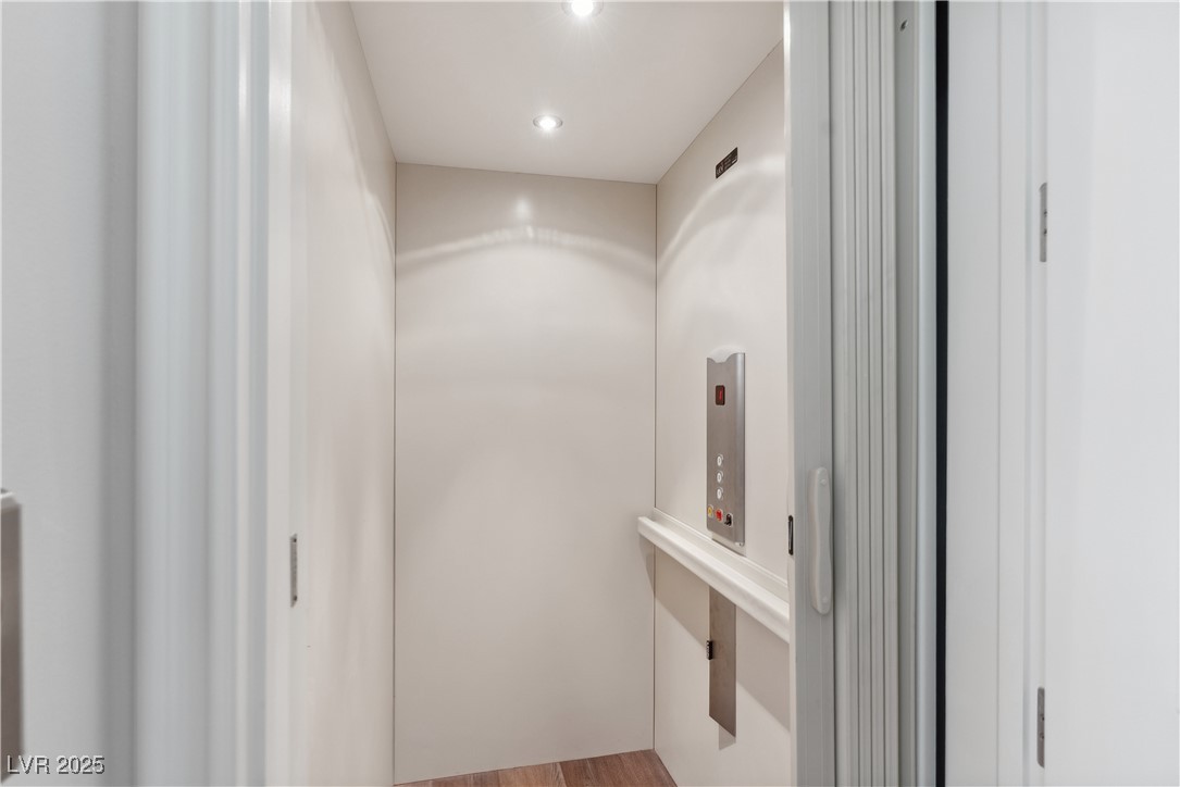 2 Yorkridge Court