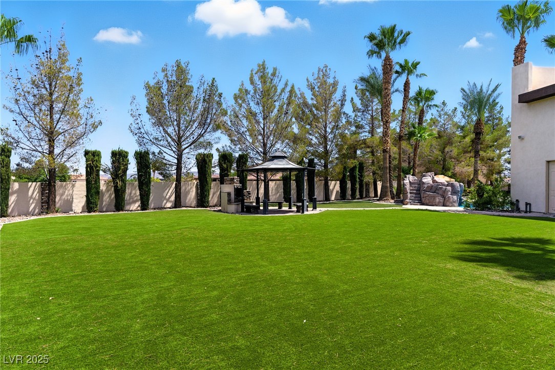 368 East Torino Avenue