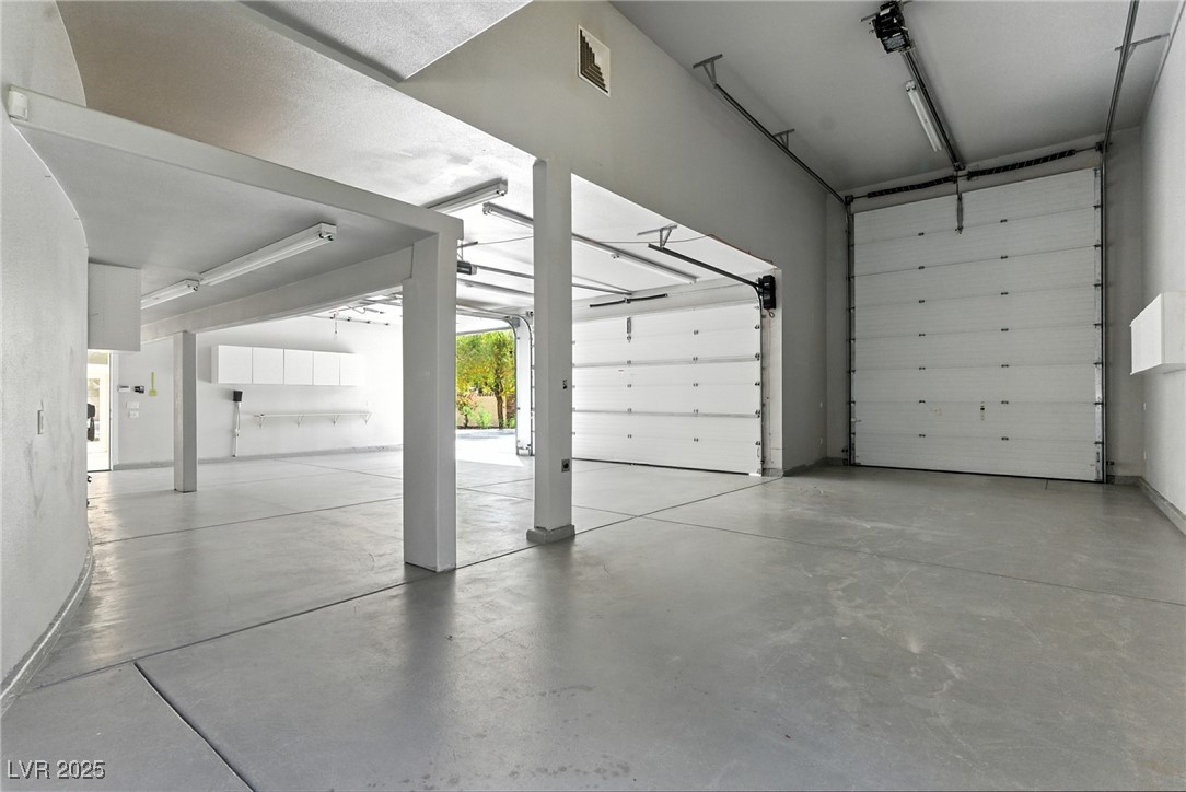 368 East Torino Avenue