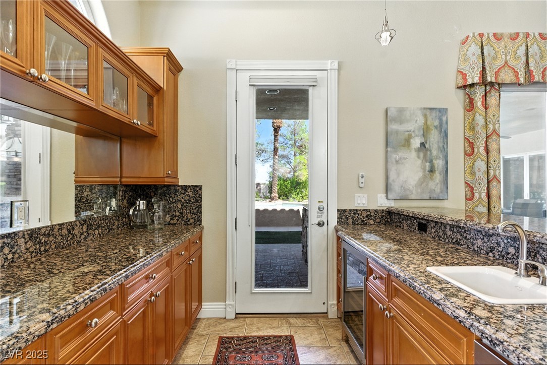 368 East Torino Avenue