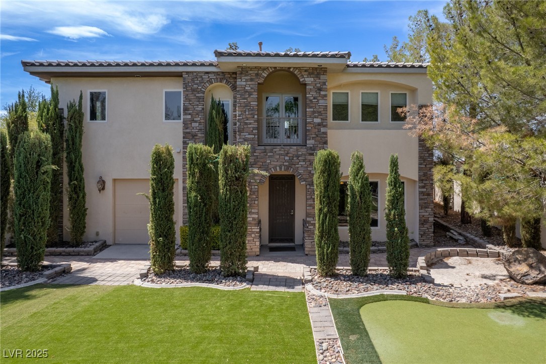 368 East Torino Avenue