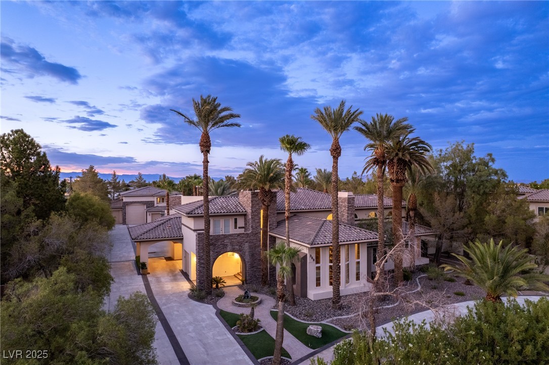 368 East Torino Avenue