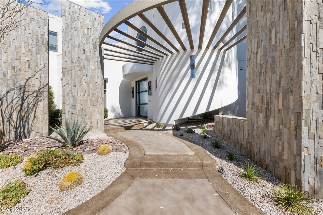 1109 Pine Island Court