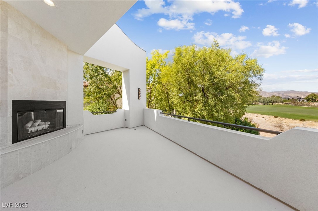 1109 Pine Island Court