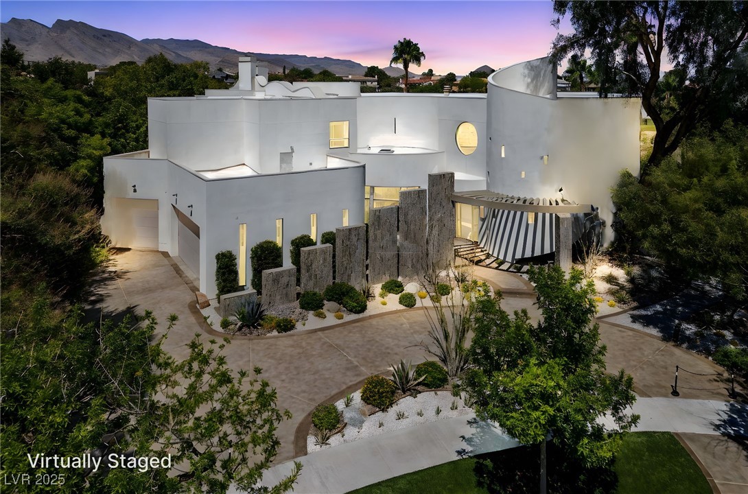 1109 Pine Island Court