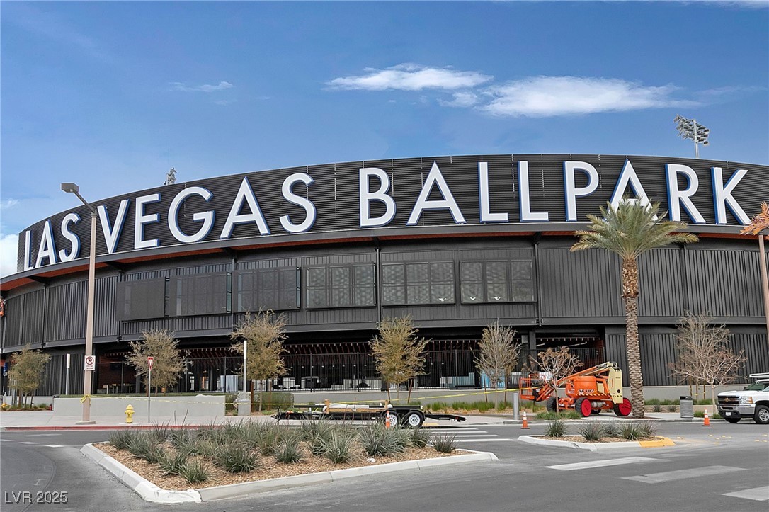 9420 San Laguna Court 103