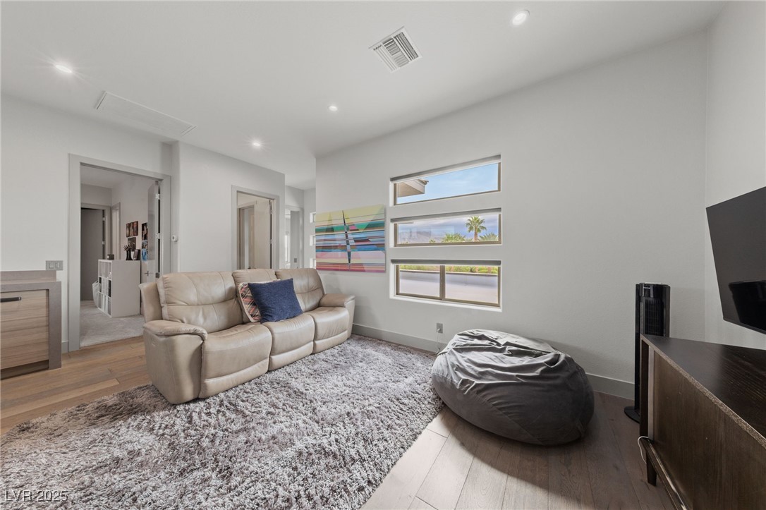 4050 North Tomsik Street