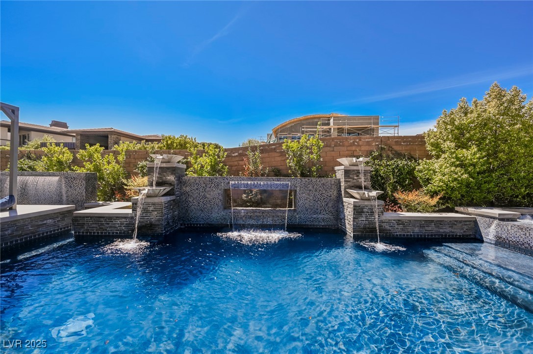 94 Glade Hollow Drive