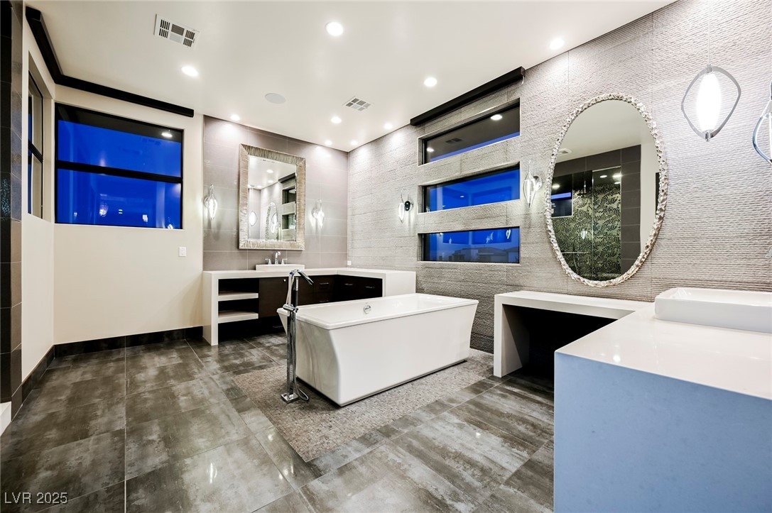 94 Glade Hollow Drive