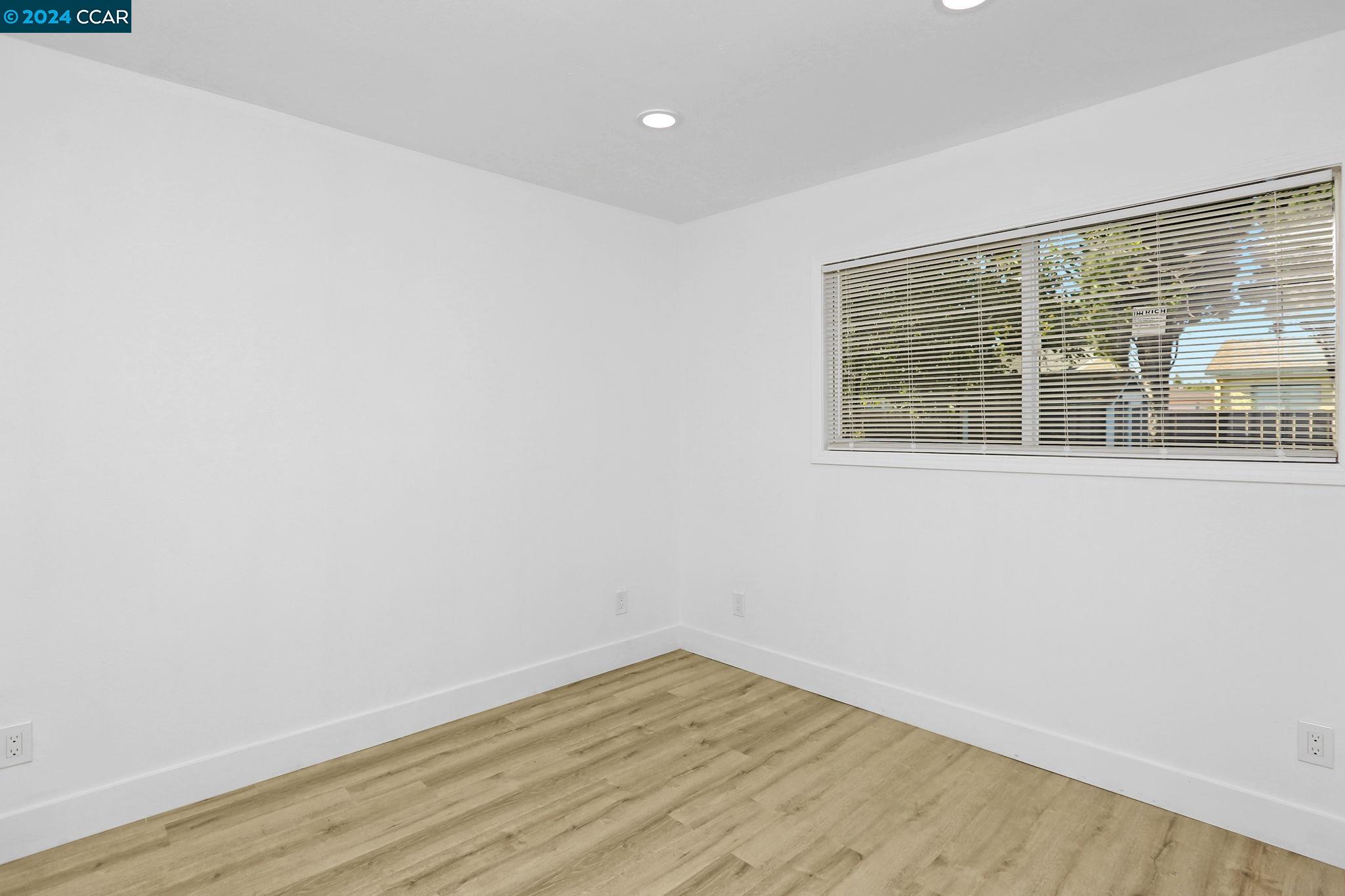 260 Patricia Ave