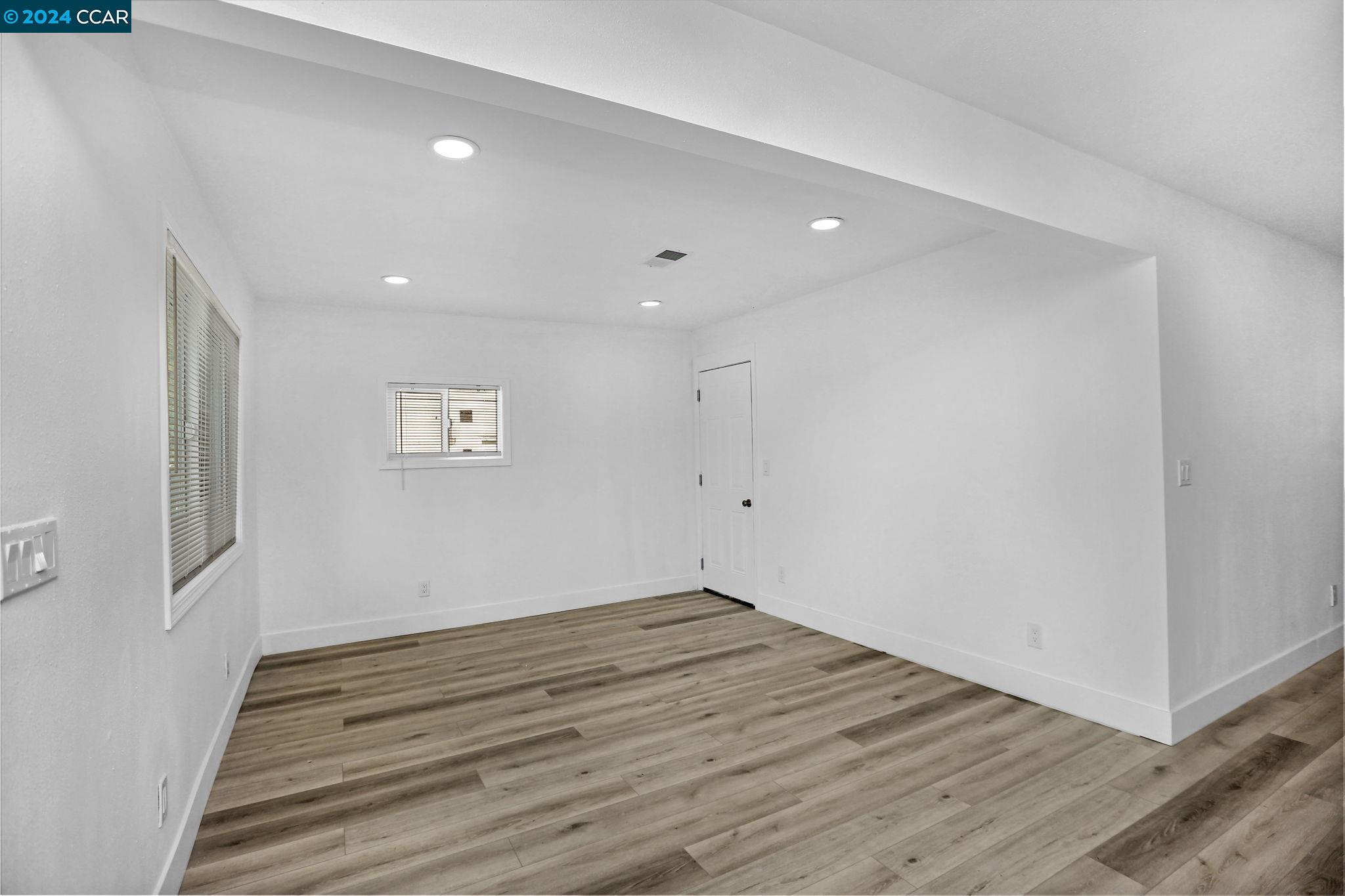 260 Patricia Ave