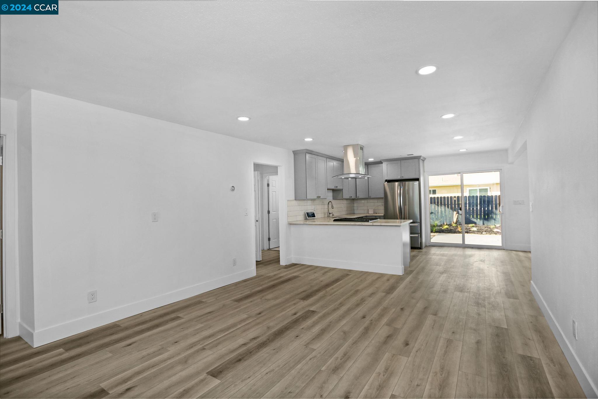 260 Patricia Ave