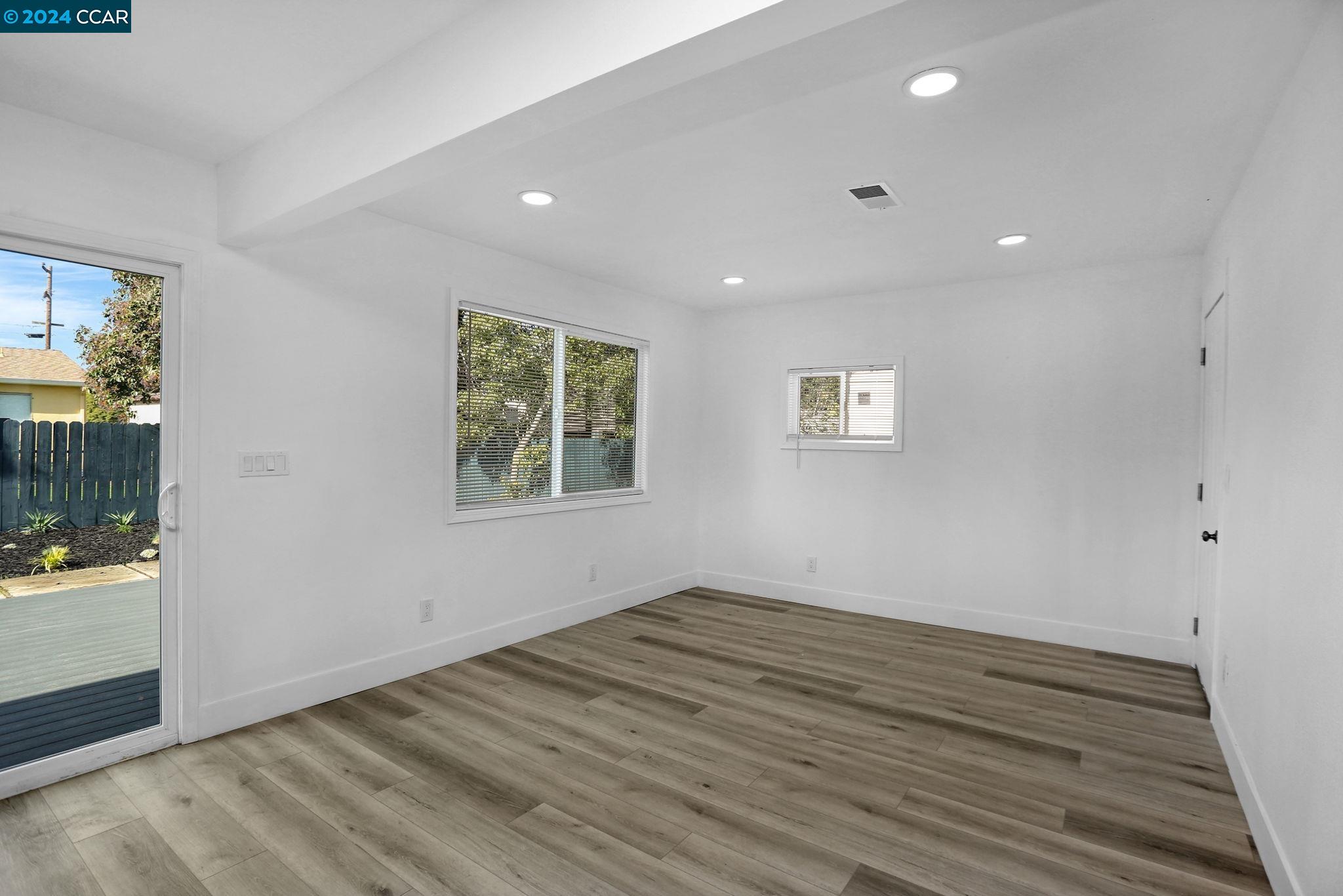 260 Patricia Ave