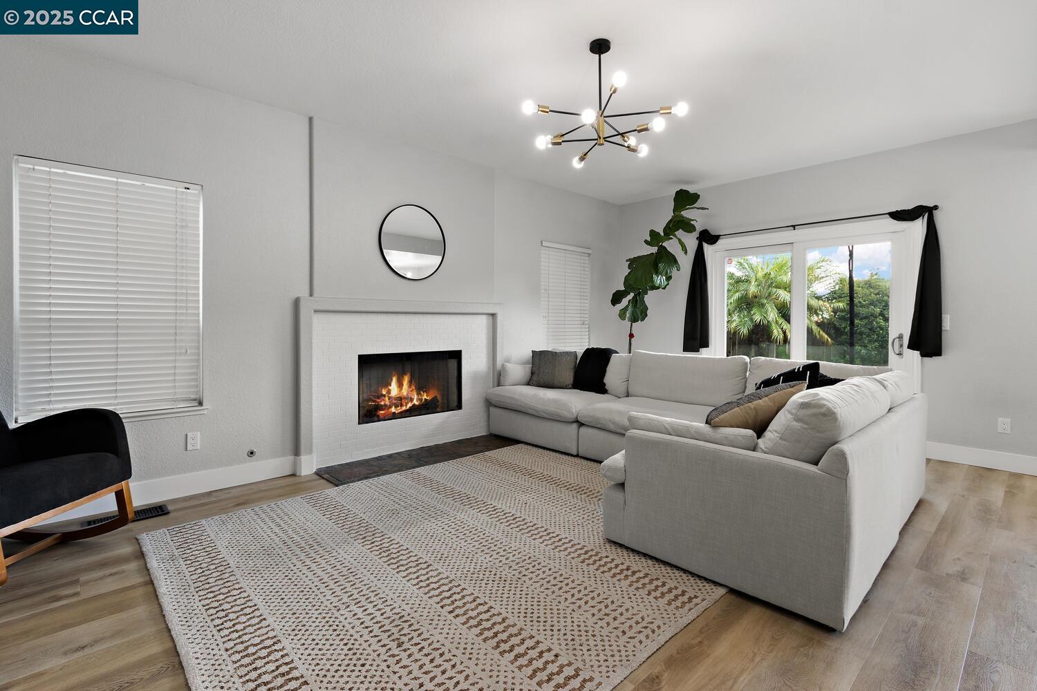 3127 Cherry Valley Cir