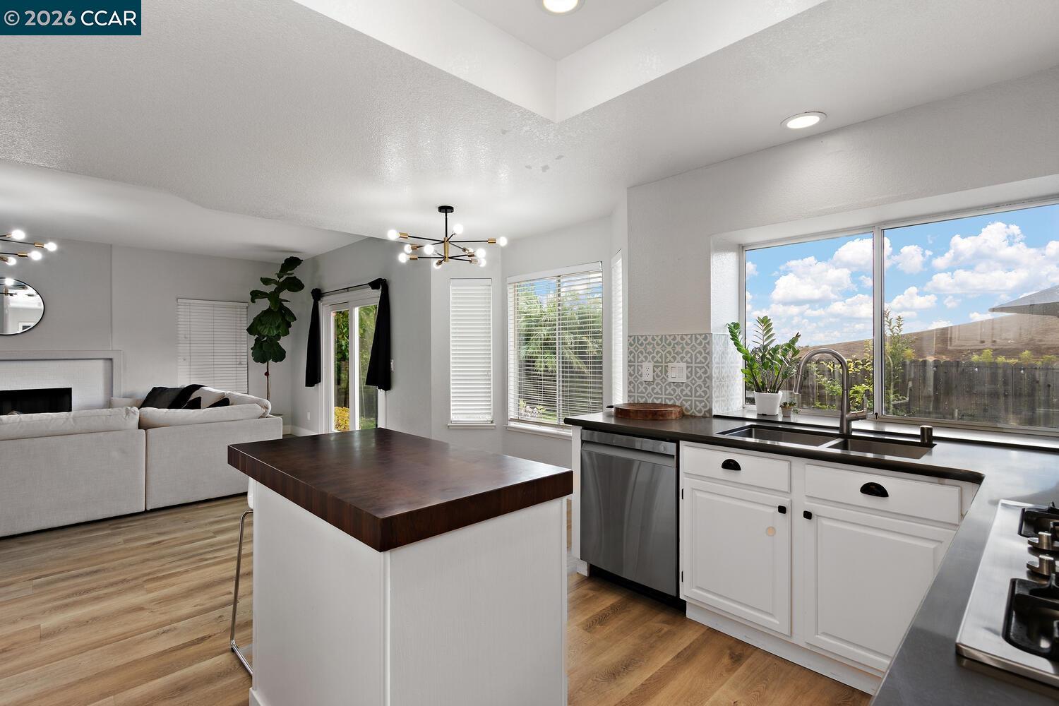 3127 Cherry Valley Cir