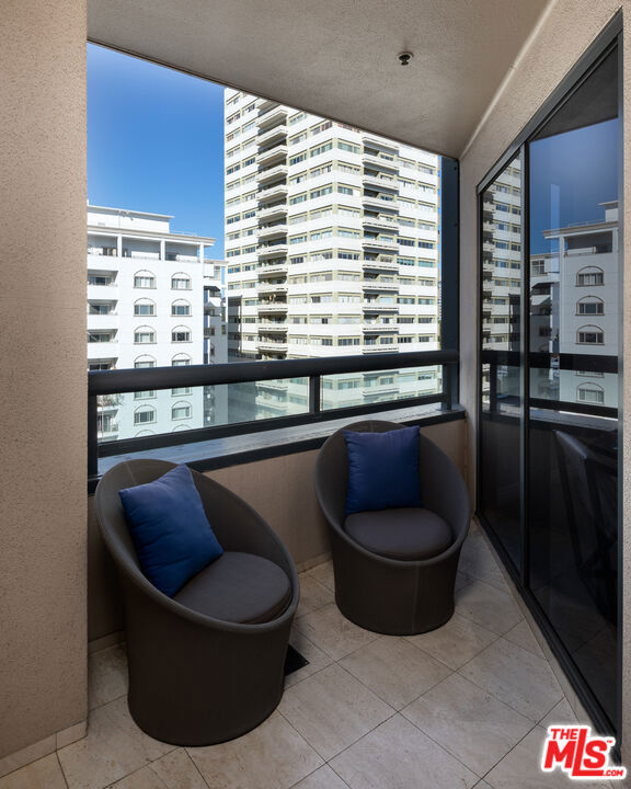 10724 Wilshire Blvd 905