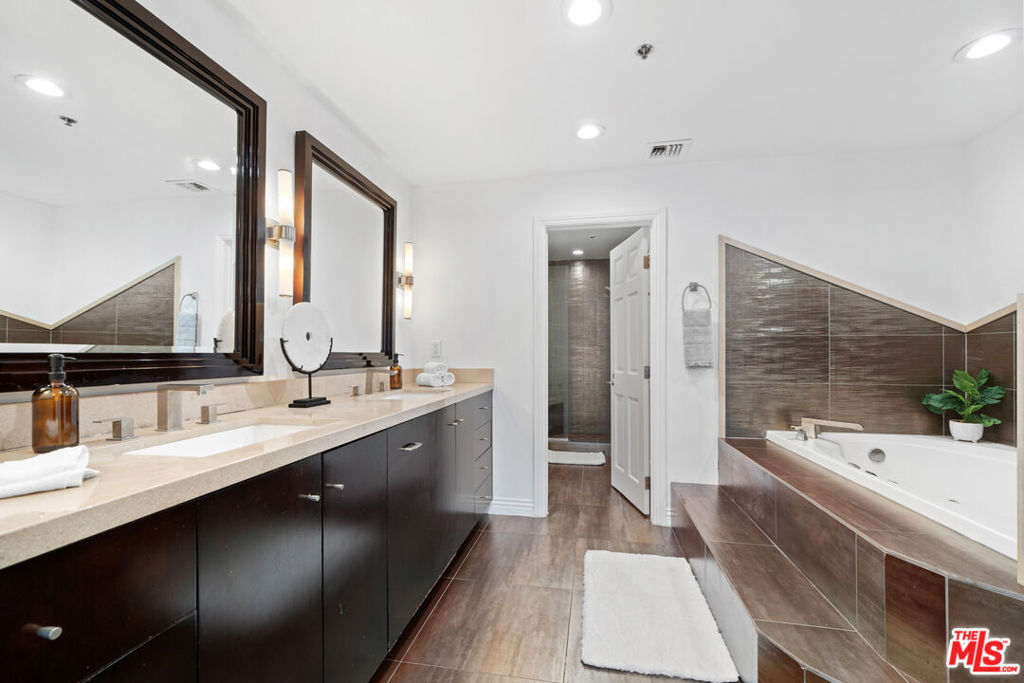 10724 Wilshire Blvd 905