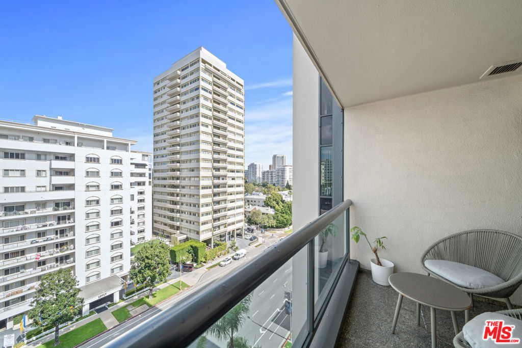 10724 Wilshire Blvd 905