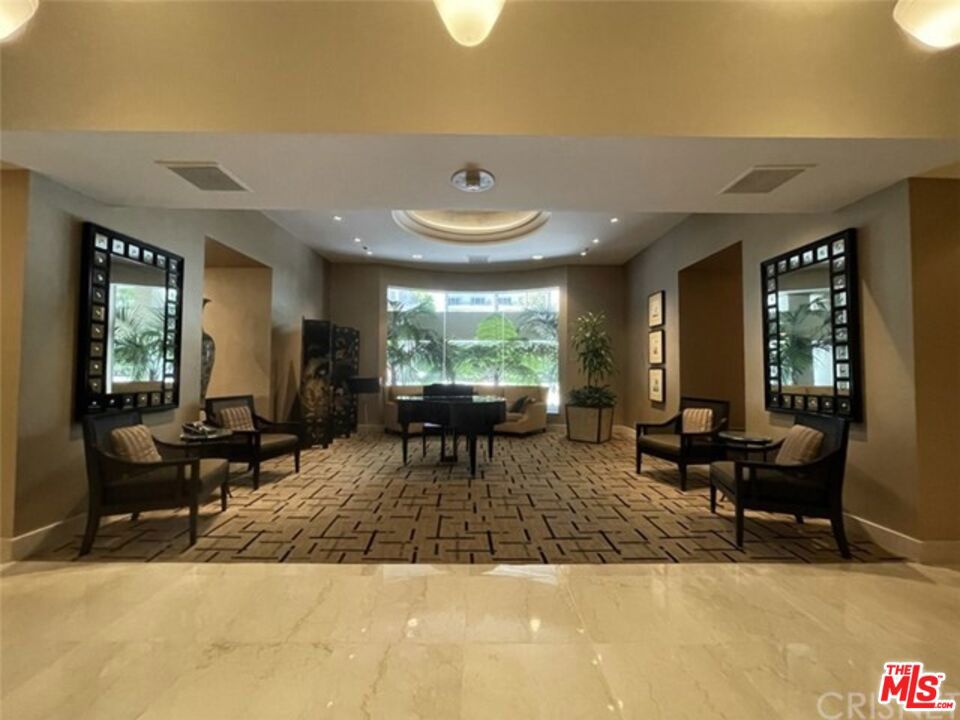 10724 Wilshire Blvd 905