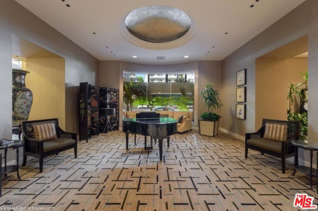 10724 Wilshire Blvd 905