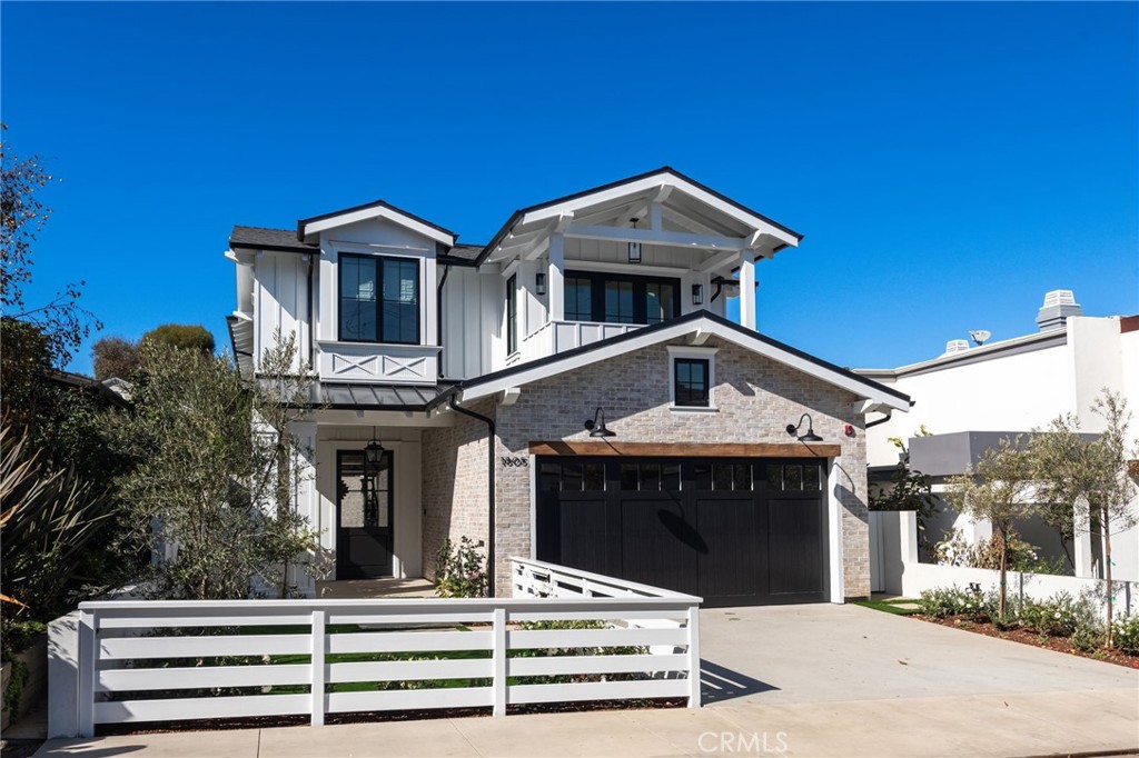 1805 N Poinsettia Ave