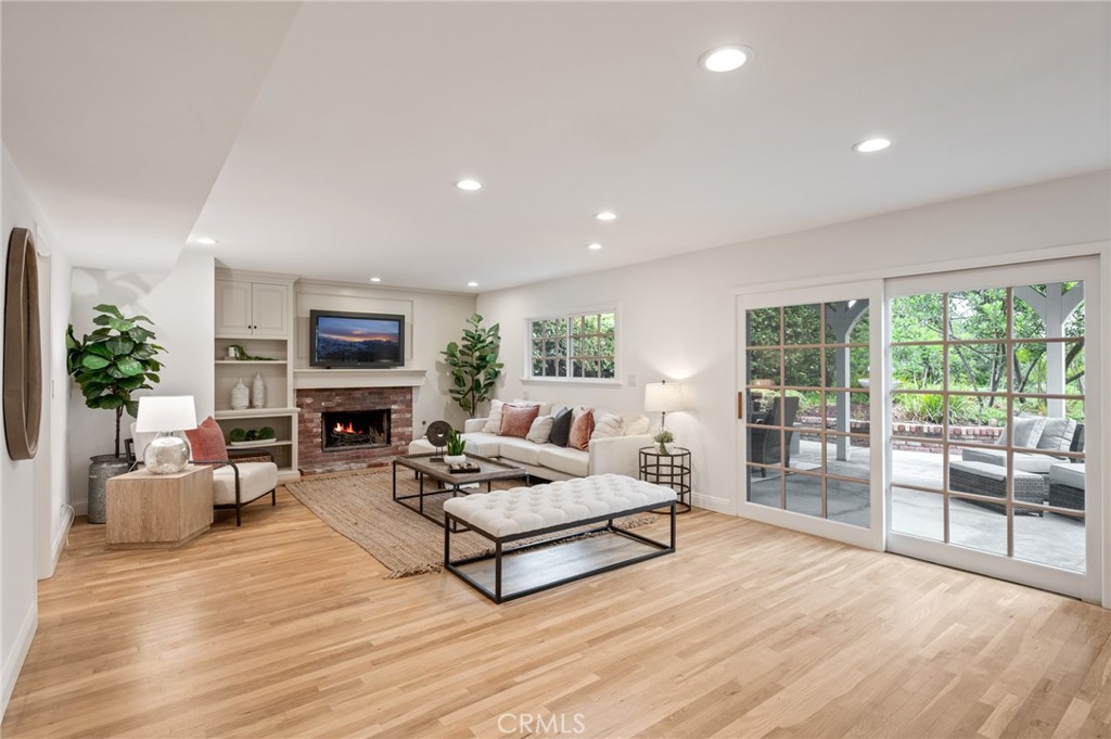 4947 Blackhorse Road