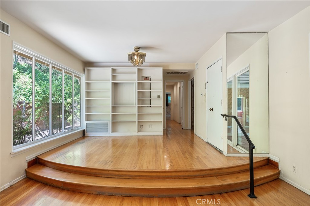 1601 Stone Canyon Road