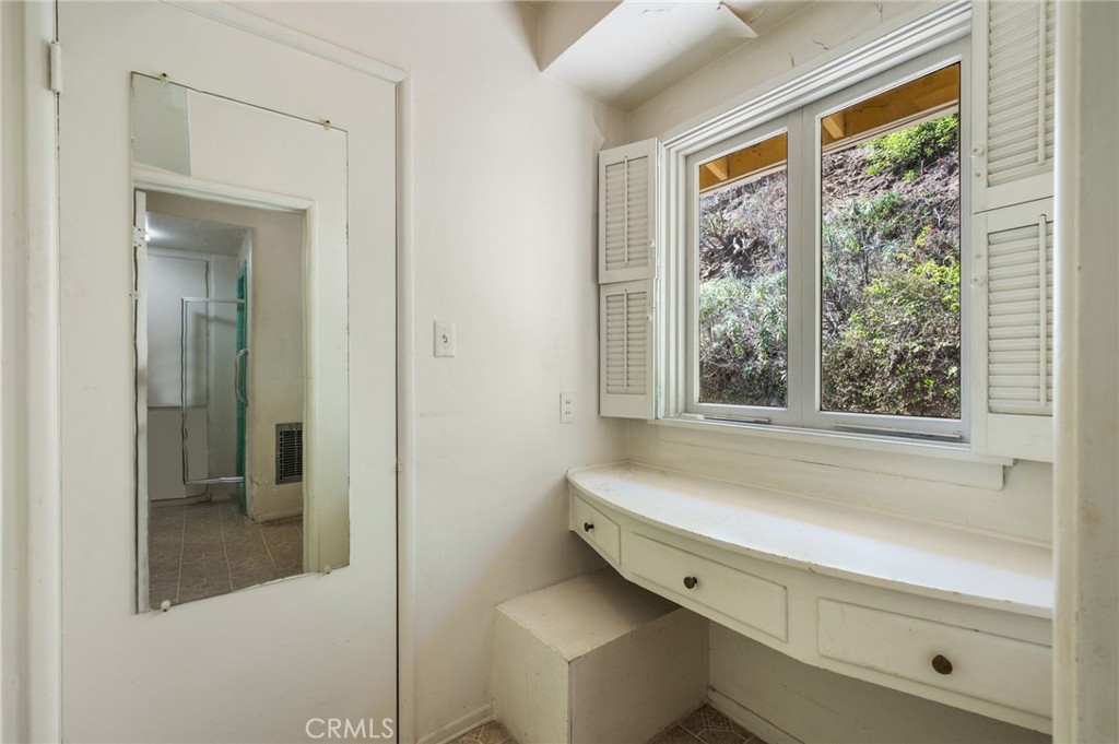 1601 Stone Canyon Road