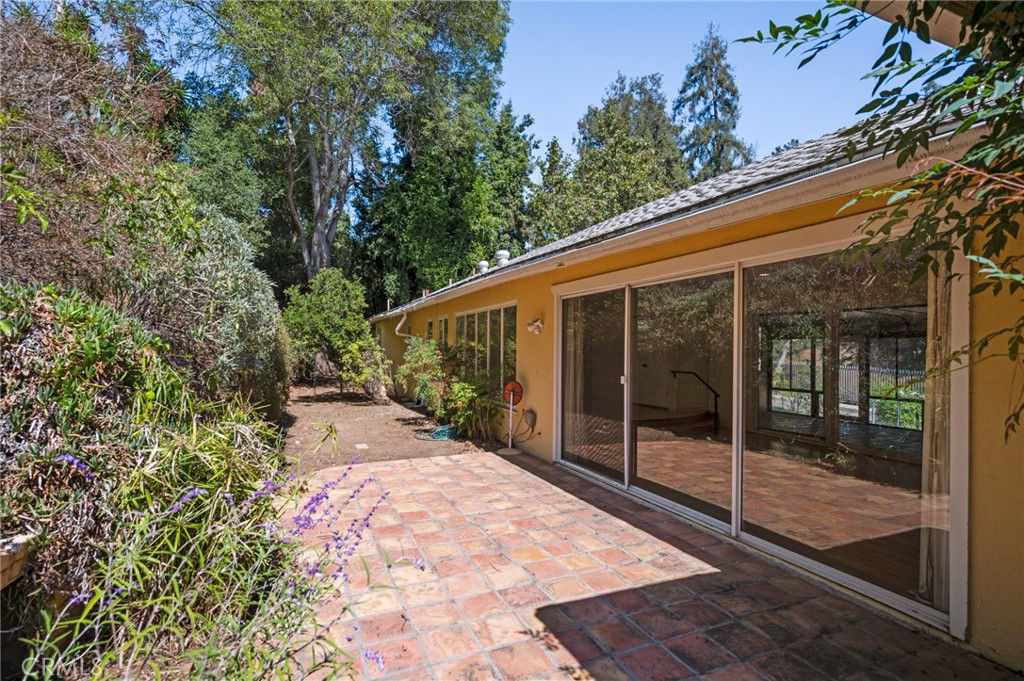 1601 Stone Canyon Road