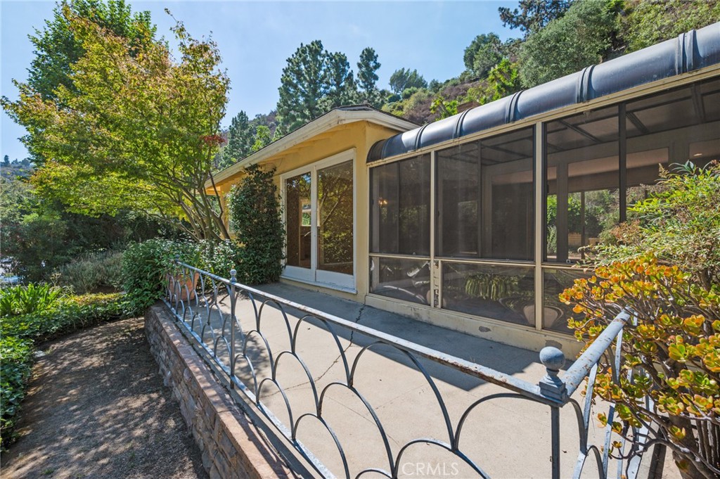 1601 Stone Canyon Road