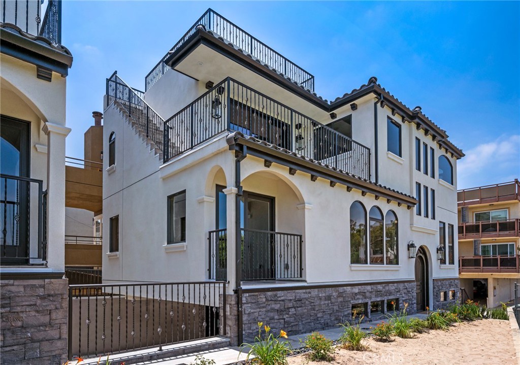 856 Cypress Avenue