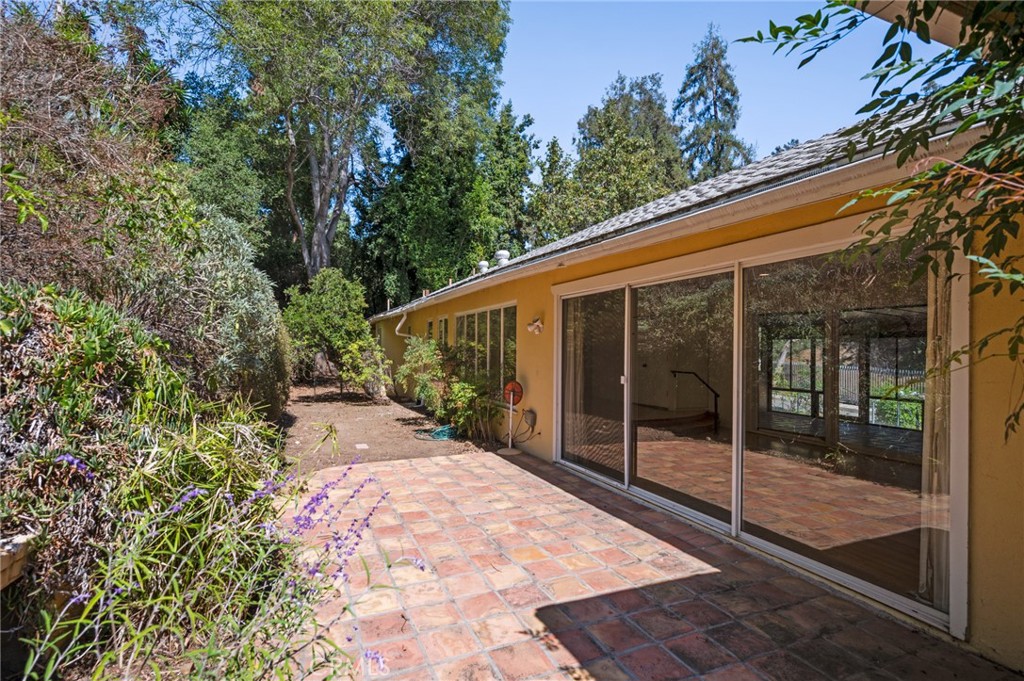 1601 Stone Canyon Road