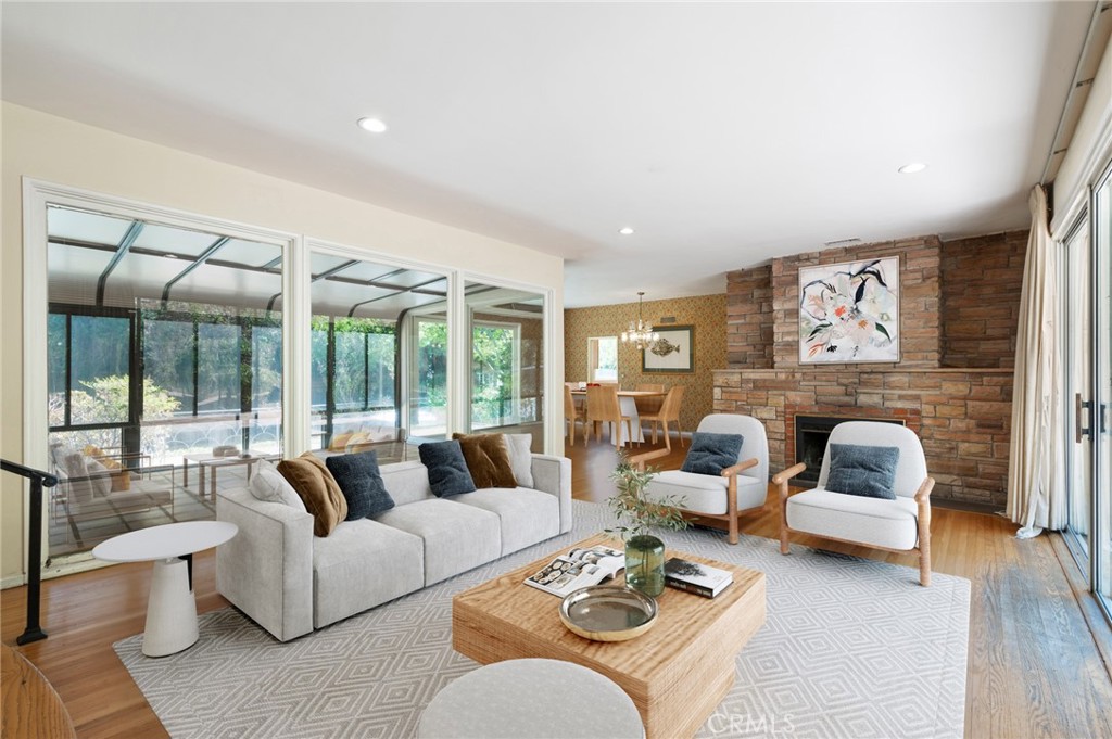 1601 Stone Canyon Road