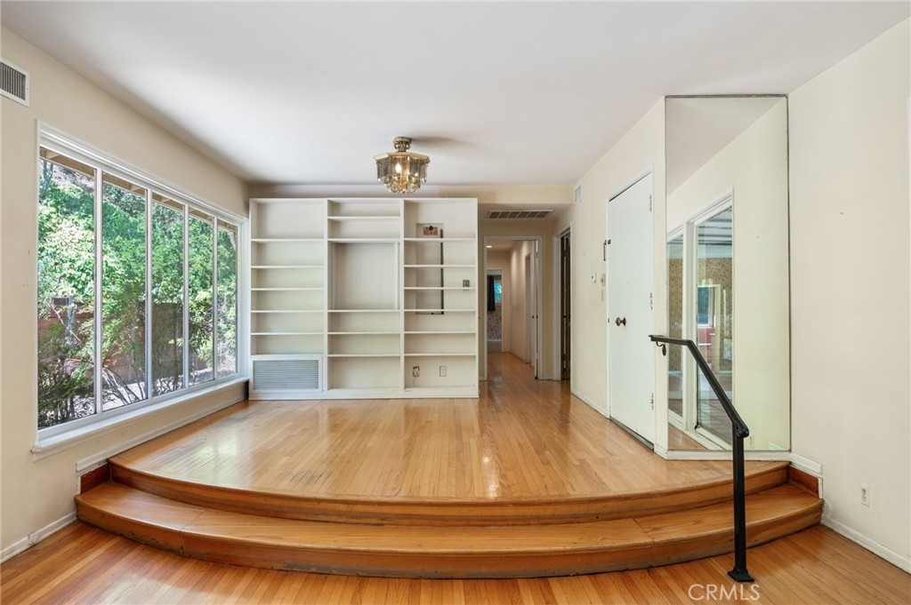 1601 Stone Canyon Road