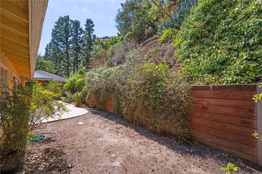 1601 Stone Canyon Road